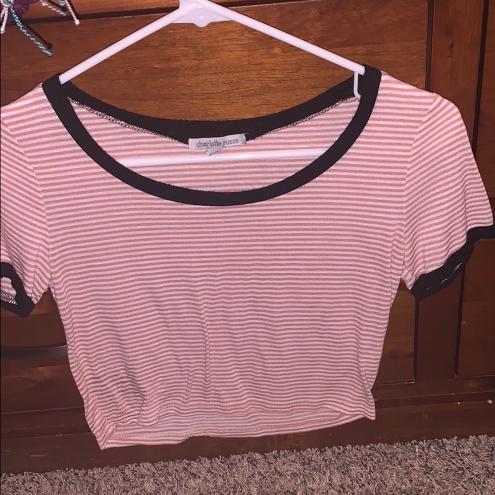 crop t shirt